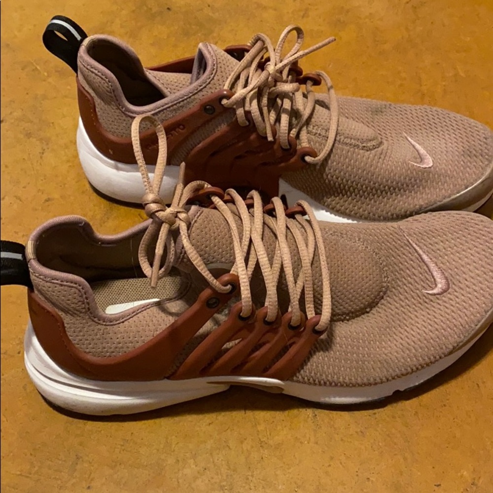 Nike Presto —women’s 8, purple/burgundy